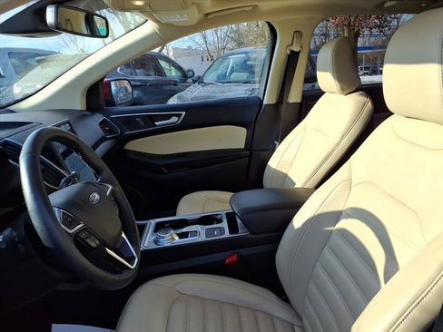 Used 2024 Ford Edge SEL w/ Convenience Package image 10