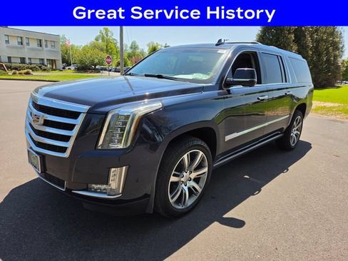 Used 2017 Cadillac Escalade ESV Premium Luxury AWD/4WD image 3