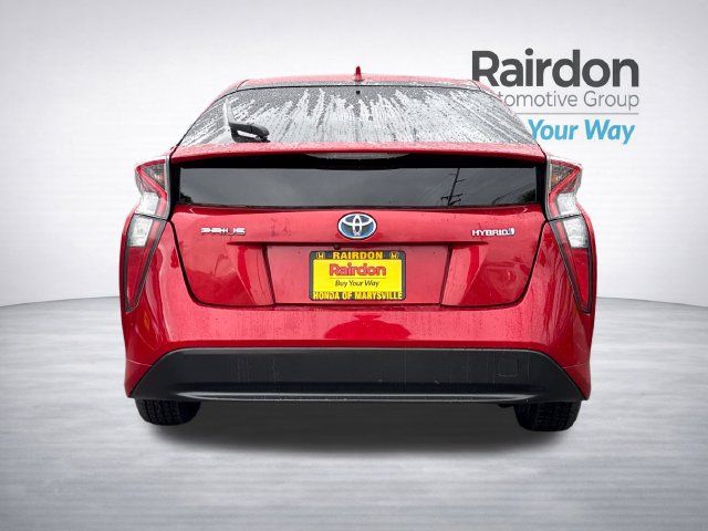Used 2017 Toyota Prius Two w/ Carpet Mat Package FWD image 6