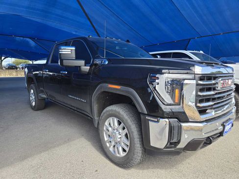 Used 2024 GMC Sierra 2500 SLT w/ SLT Premium Package AWD/4WD image 2