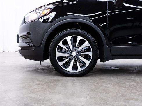 Used 2021 Buick Encore Preferred AWD/4WD image 7
