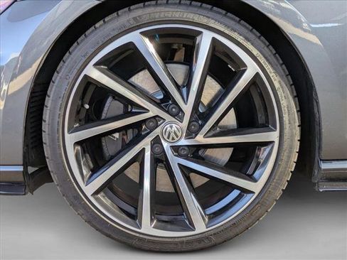 Used 2019 Volkswagen Golf 4-Door image 23
