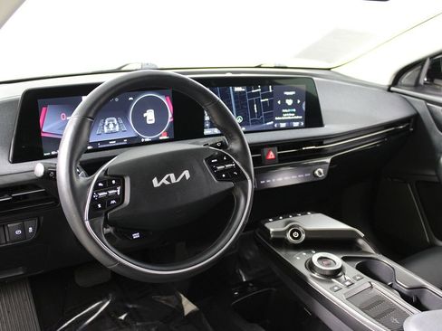 Used 2022 Kia EV6 Wind image 8
