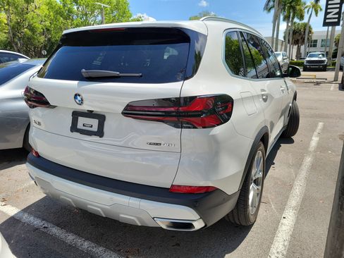 Certified 2024 BMW X5 xDrive40i w/ Premium Package AWD/4WD image 7