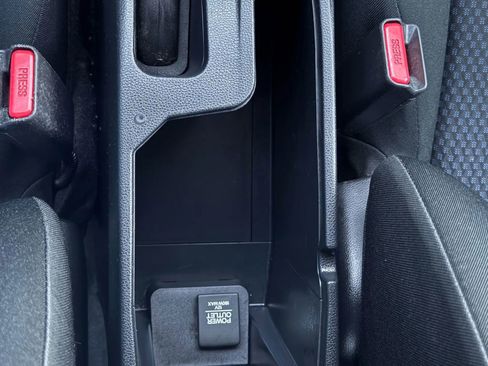 Used 2019 Honda Fit LX image 36