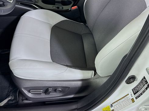 Certified 2025 Toyota Corolla XSE image 23