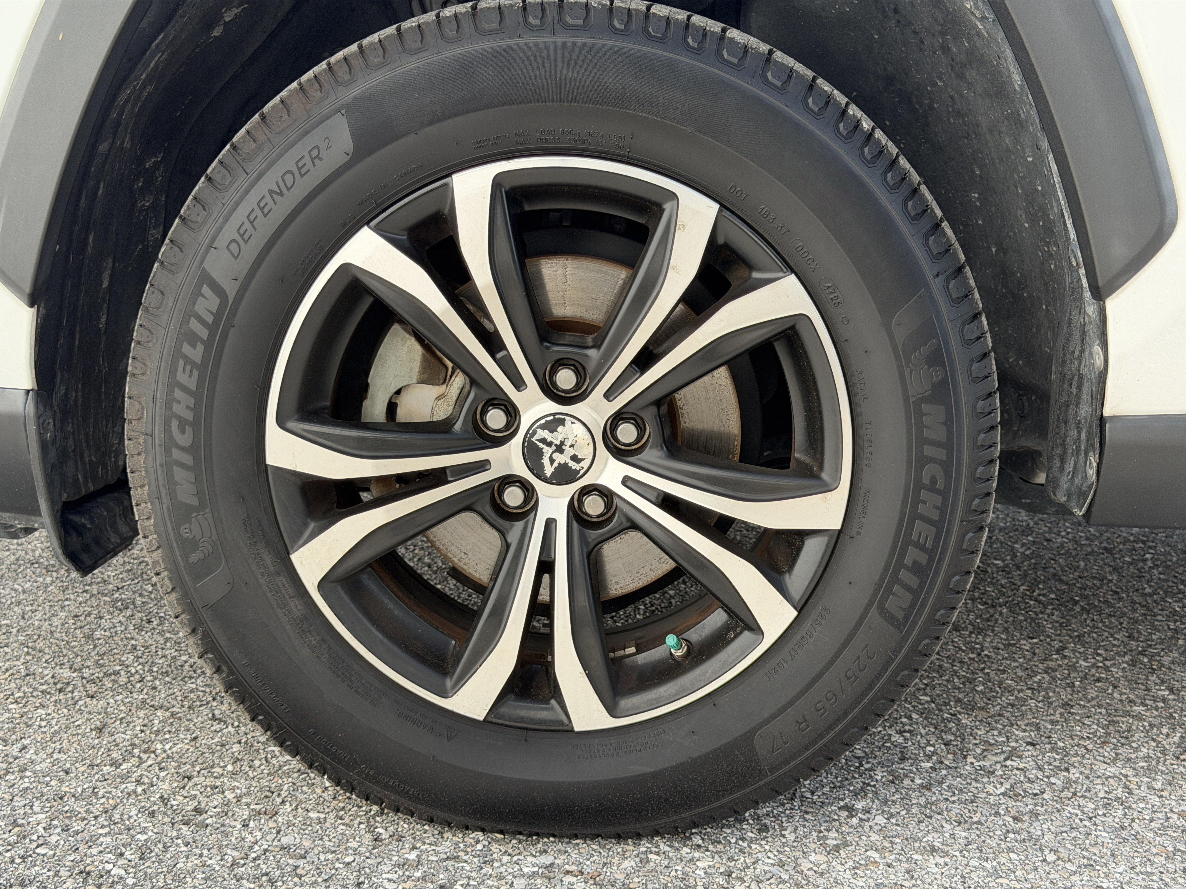 Used 2019 Toyota RAV4 LE FWD image 34
