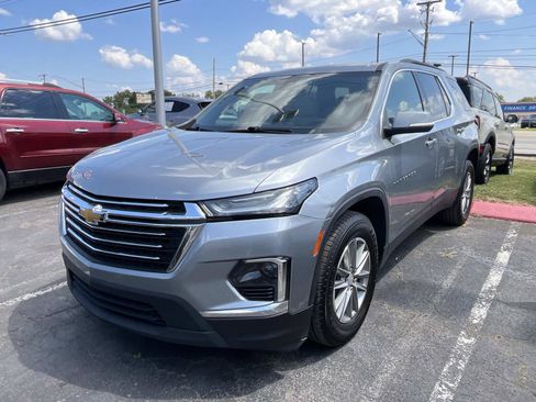 Used 2023 Chevrolet Traverse LT w/ LPO, Cargo Package AWD/4WD image 3