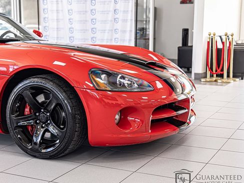 Used 2005 Dodge Viper SRT-10 RWD image 4