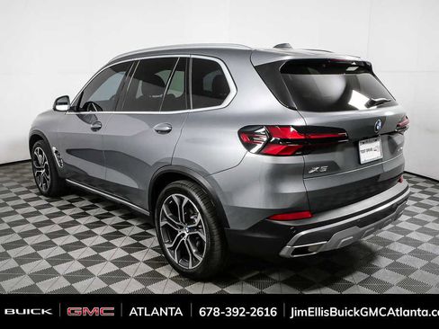 Used 2024 BMW X5 sDrive40i w/ Parking Assistance Package RWD image 25