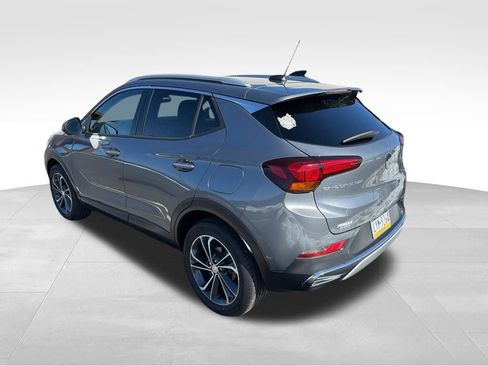 Used 2020 Buick Encore GX Essence image 9