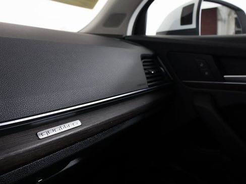 Used 2023 Audi Q5 2.0T Premium Plus w/ Premium Plus Package image 7