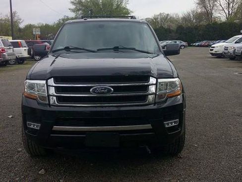 Used 2015 Ford Expedition Limited AWD/4WD image 2