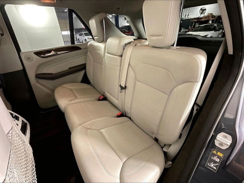 Used 2012 Mercedes-Benz ML 350 4MATIC image 37