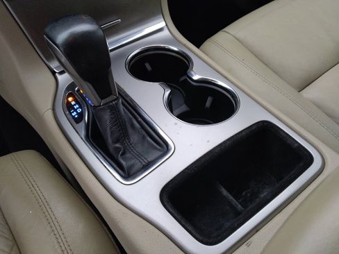Used 2019 Jeep Grand Cherokee Limited RWD image 26