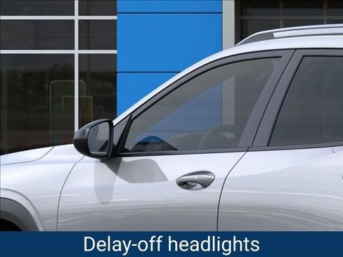 New 2026 Chevrolet Trax ACTIV w/ Sunroof Package FWD image 13