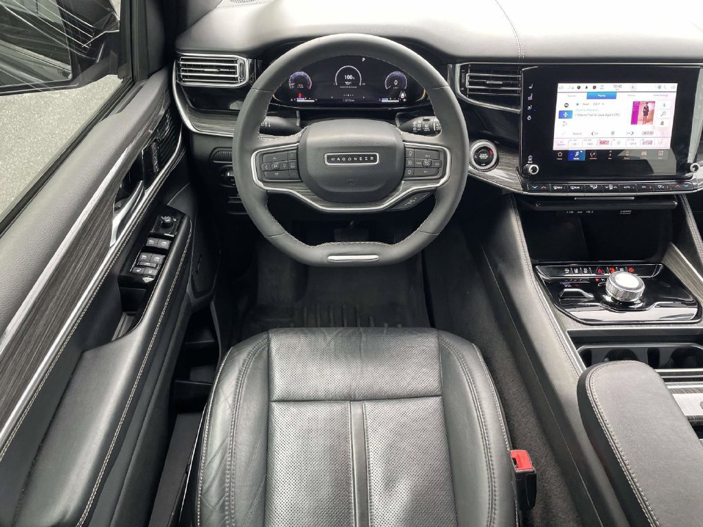 Used 2022 Jeep Wagoneer Series II w/ Flexible Seating Group AWD/4WD image 24