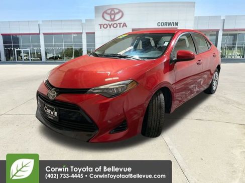 Used 2017 Toyota Corolla LE image 4