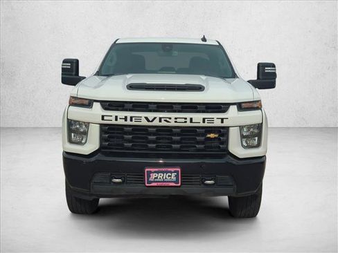 Used 2022 Chevrolet Silverado 2500 Custom w/ Custom Value Package image 2