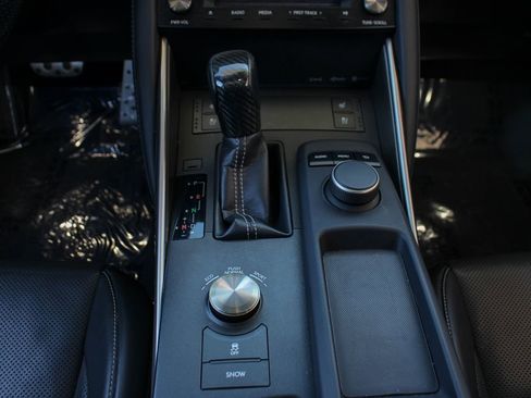 Used 2018 Lexus IS 300 F Sport RWD image 34