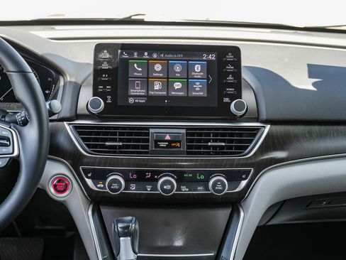 Used 2018 Honda Accord EX-L image 13