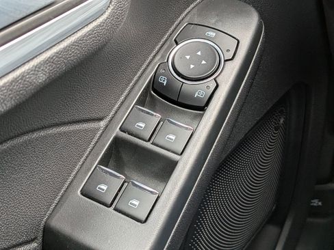 Certified 2025 Ford Escape Platinum image 28