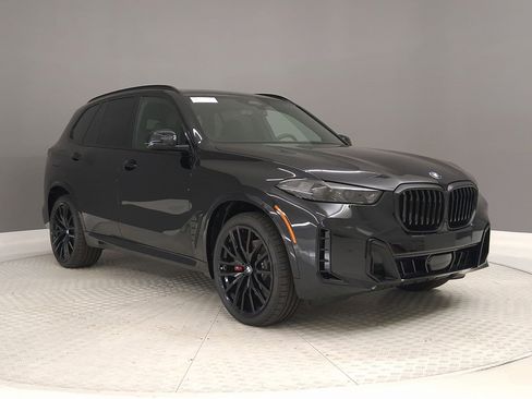 New 2026 BMW X5 xDrive40i w/ M Sport Package AWD/4WD image 5