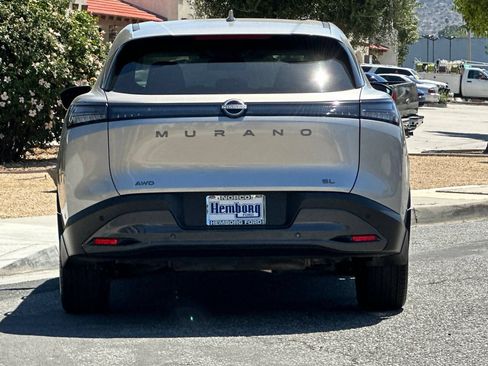 Used 2025 Nissan Murano SL AWD/4WD image 5