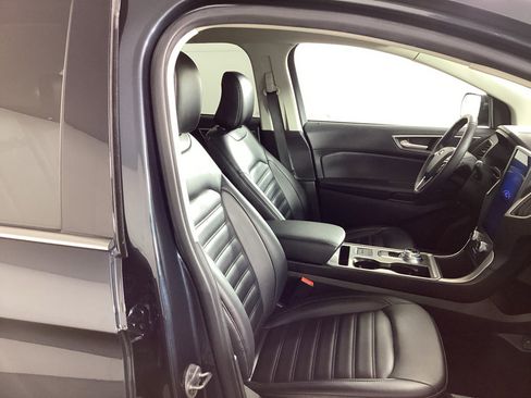 Used 2023 Ford Edge SEL w/ Convenience Package image 8