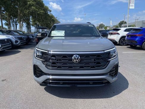 New 2026 Volkswagen Atlas Cross Sport SEL R-Line AWD/4WD image 2