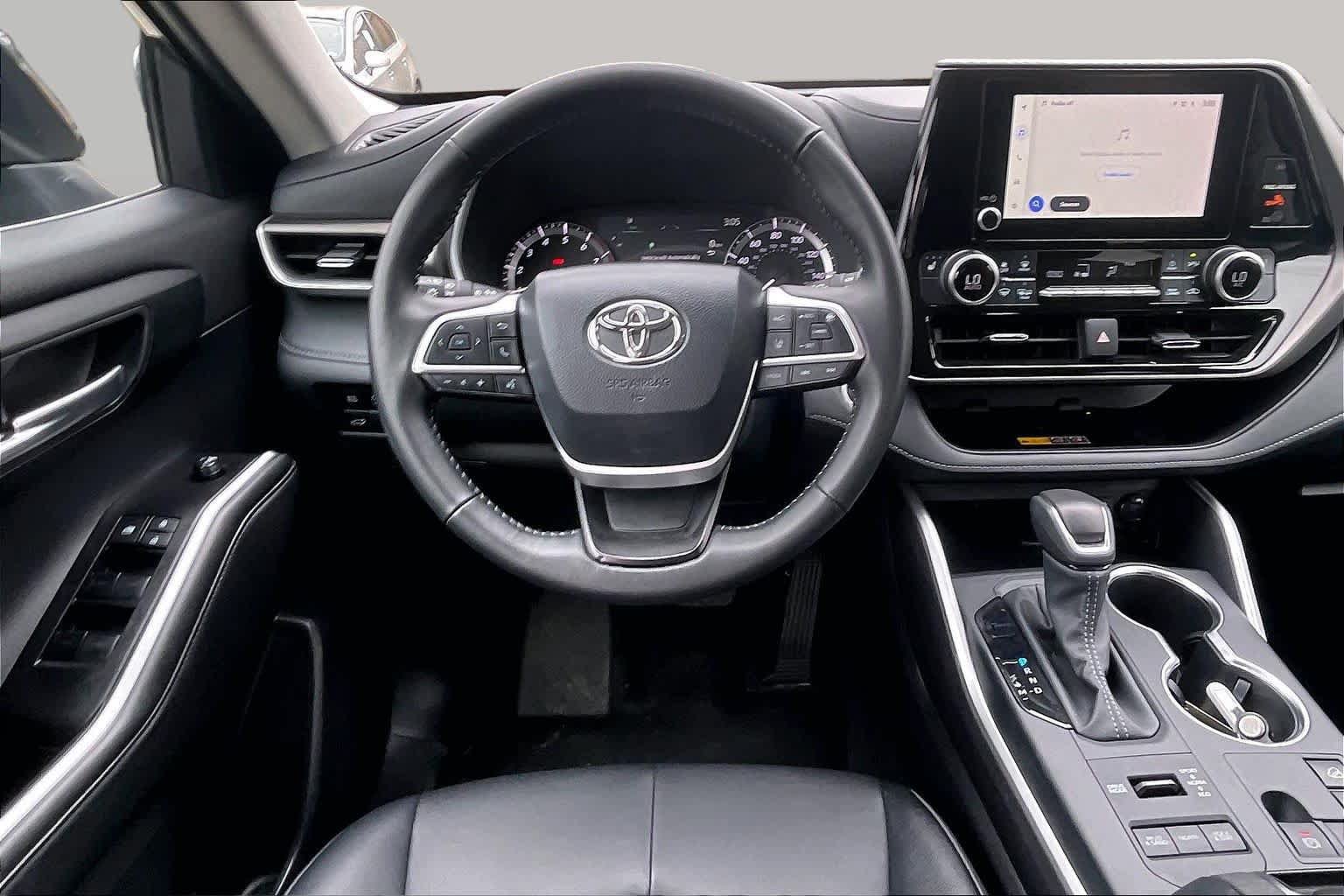 Used 2026 Toyota Highlander XLE AWD/4WD image 6