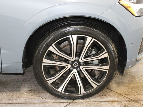 Used 2023 Volvo XC60 B6 Ultimate image 54