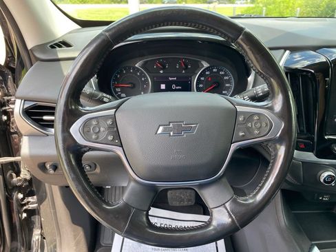 Used 2021 Chevrolet Traverse RS FWD image 21