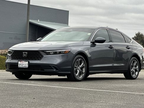 Used 2023 Honda Accord EX image 9