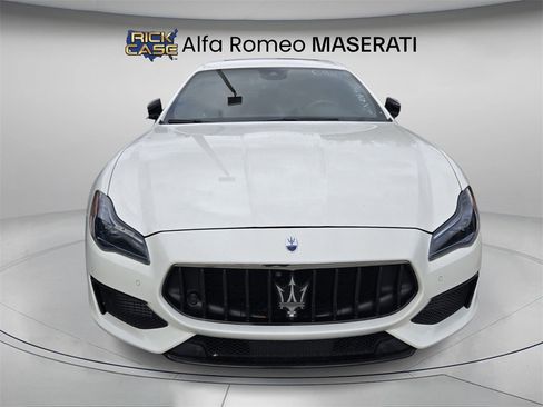 Used 2022 Maserati Quattroporte Modena image 3