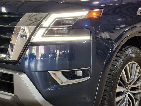 Used 2023 Nissan Armada SL w/ Captain's Chairs Package RWD image 14