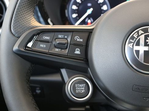 New 2025 Alfa Romeo Tonale w/ Premium Package image 34