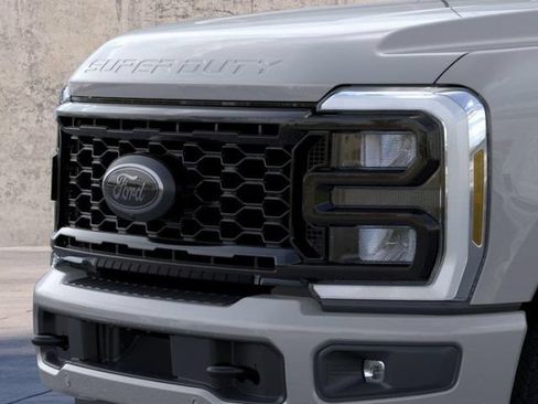 New 2026 Ford F350 Lariat w/ Black Appearance Package AWD/4WD image 17