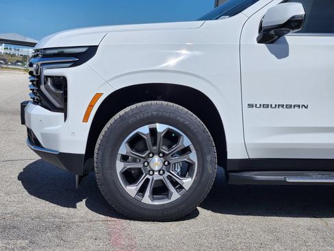 New 2026 Chevrolet Suburban LT w/ Comfort Package RWD image 5