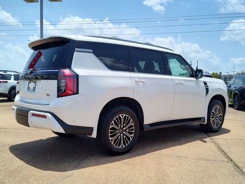New 2026 Nissan Armada SL w/ Captain's Chari Seat Package RWD image 5
