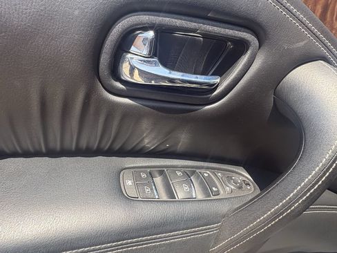 Used 2018 Nissan Armada Platinum w/ Captain Seat Package RWD image 11