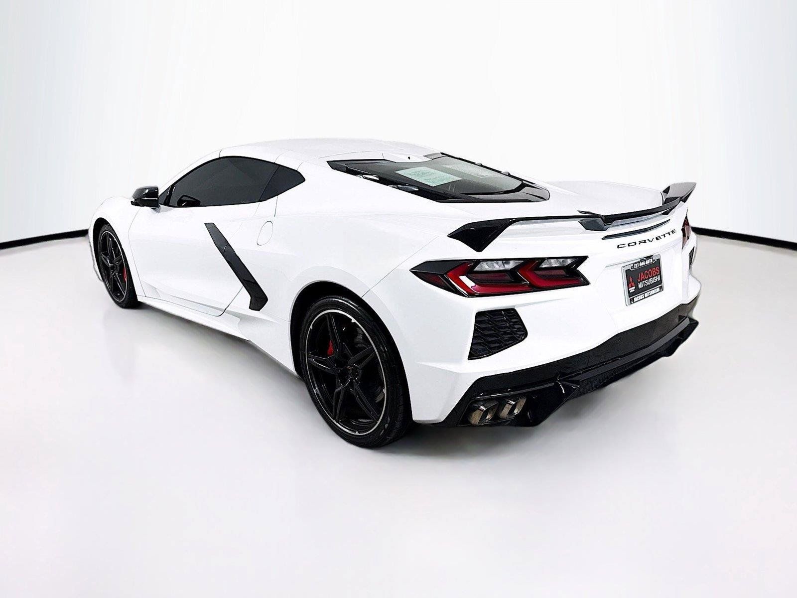 Used 2022 Chevrolet Corvette Stingray Preferred Cpe w/ Z51 Performance Package RWD image 5