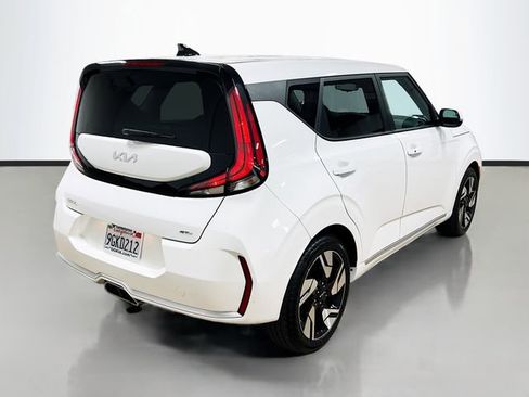 Used 2023 Kia Soul GT-Line image 7