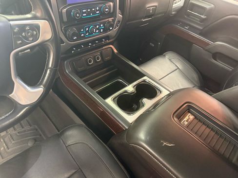Used 2017 GMC Sierra 1500 SLT w/ Texas SLT Premium Package AWD/4WD image 12