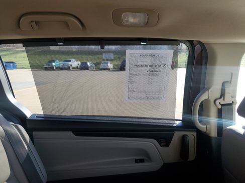 Used 2019 Honda Odyssey EX-L image 16