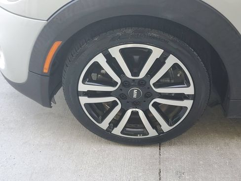 Used 2019 MINI Cooper S FWD image 13
