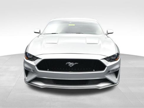 Used 2019 Ford Mustang GT Premium w/ Equipment Group 401A RWD image 8