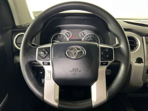 Used 2016 Toyota Tundra SR5 w/ SR5 Upgrade Package RWD image 15