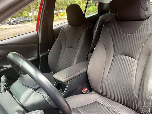 Used 2021 Toyota Prius Prime LE FWD image 18
