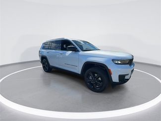 New 2025 Jeep Grand Cherokee L Altitude video 2